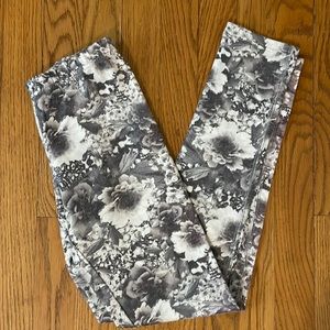 Girls ragdoll & rockets floral leggings